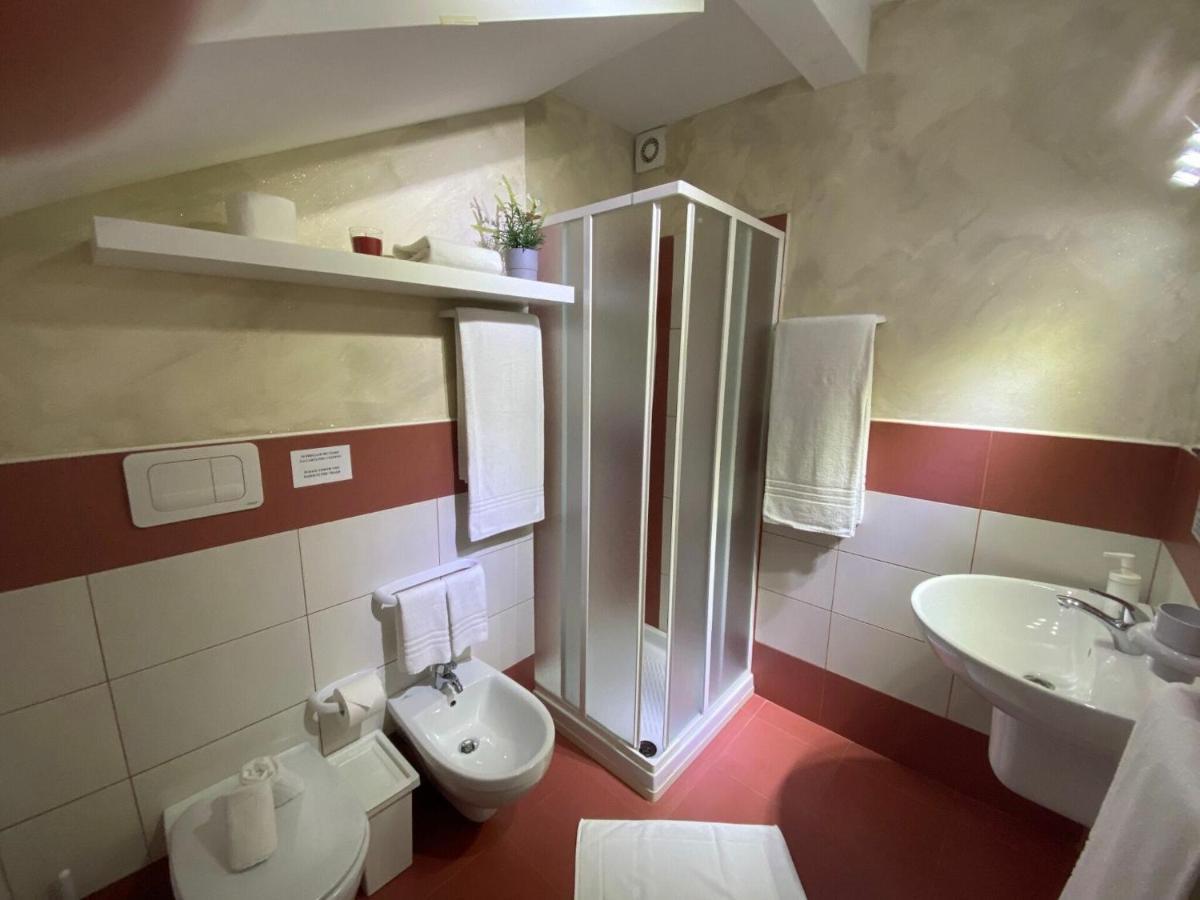 Bnb Archimede Aeroporto di Catania Fontana Rossa Esterno foto