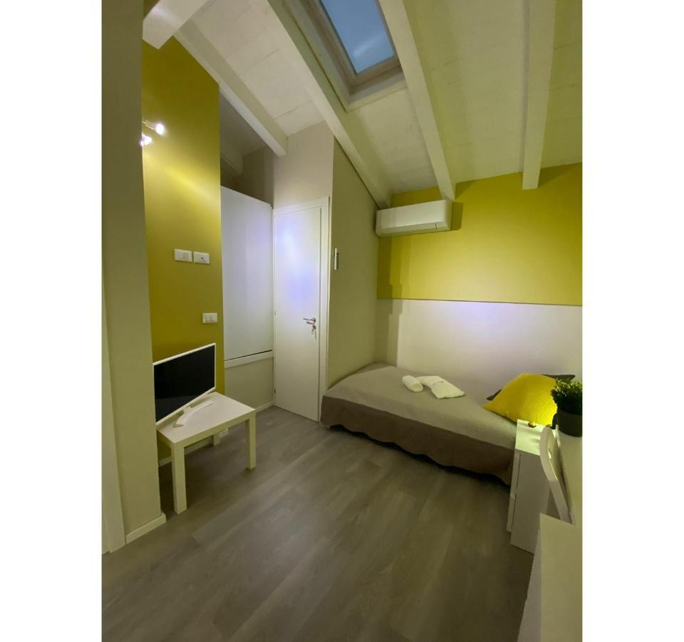 Bnb Archimede Aeroporto di Catania Fontana Rossa Esterno foto
